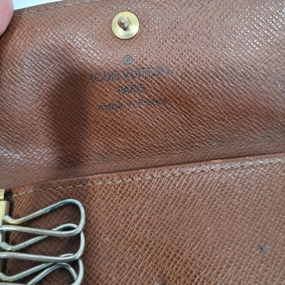 Authentic Louis Vuitton Monogram Multicles 4 Key Hooks Case Brown Small 2003 - Picture 4 of 7